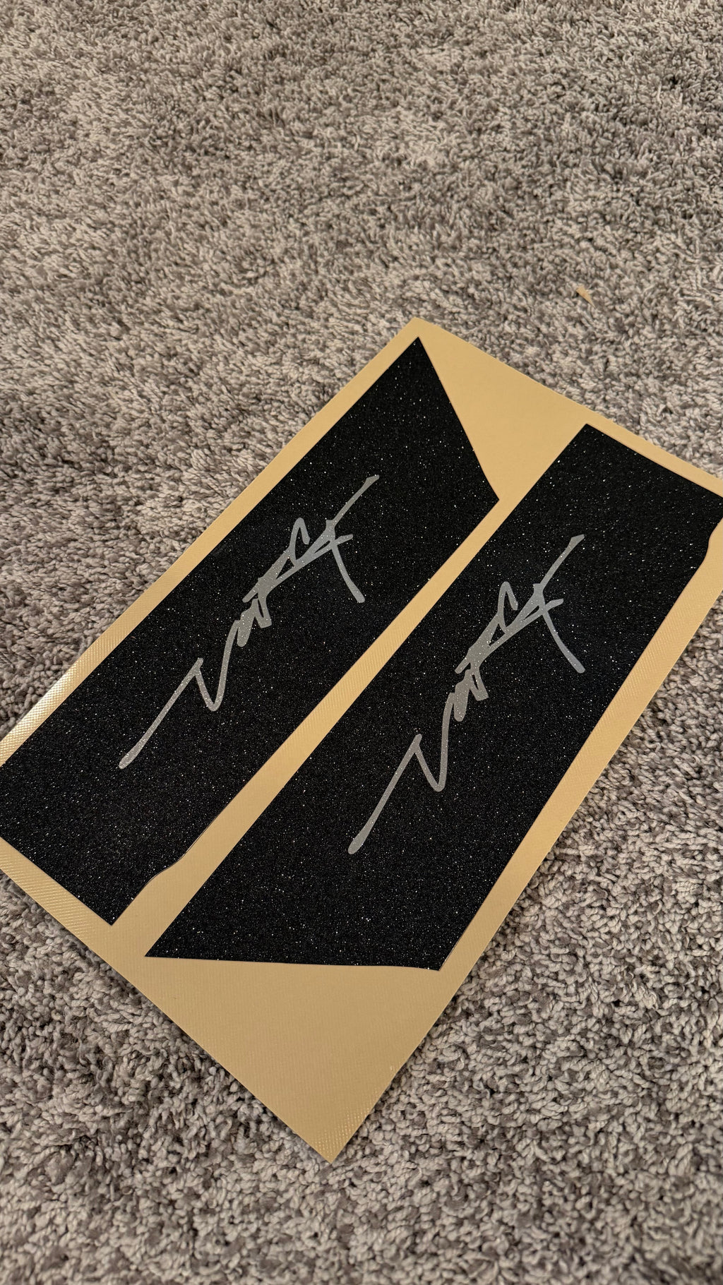 Tuttio Varg side decals on e-moto – main view
