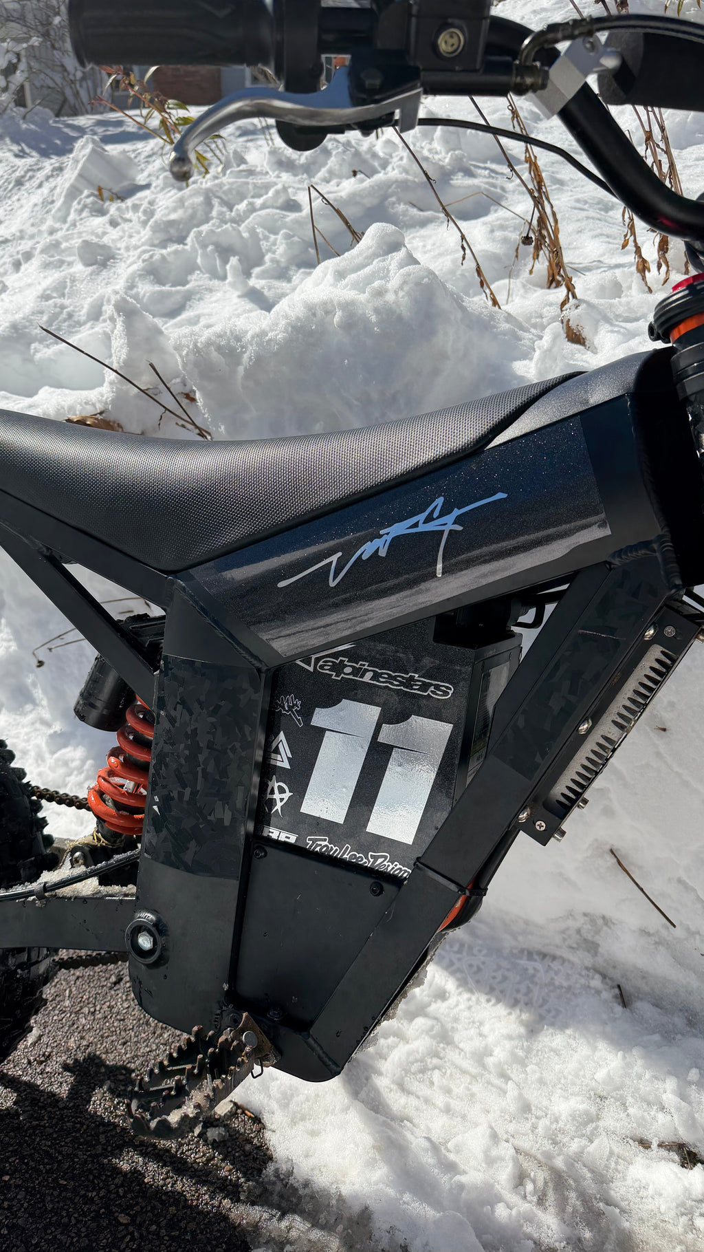 Tuttio Varg side decal set – product view 4