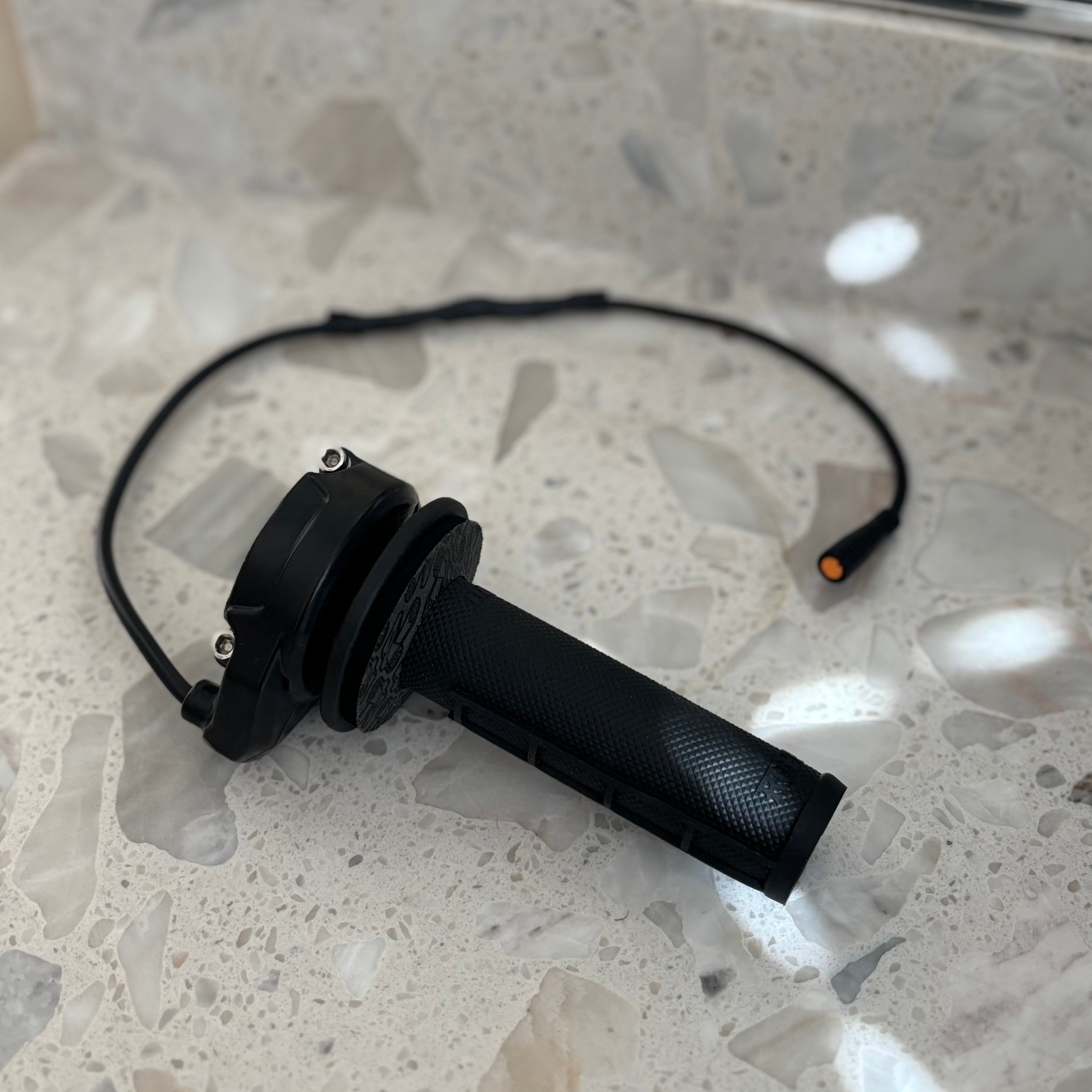 V2 Super 73 Plug and Play Surron Throttle