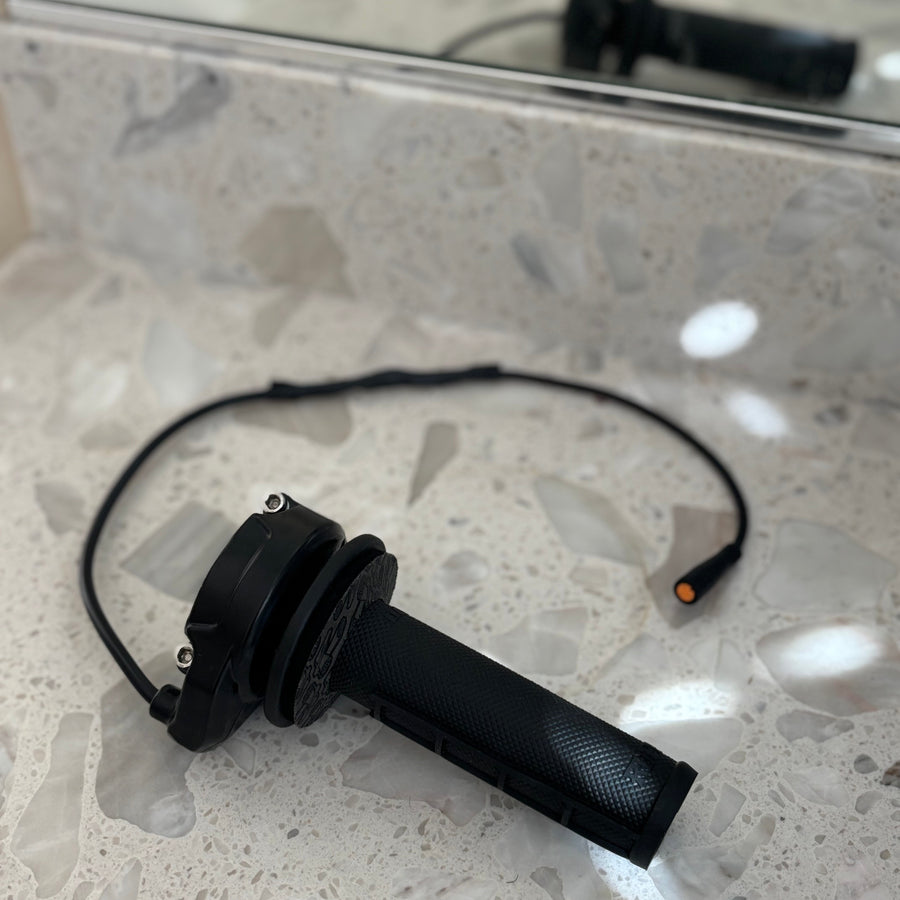 V2 Super73 plug-and-play full-twist throttle